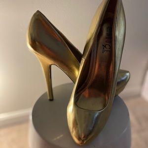 Gold metallic heels